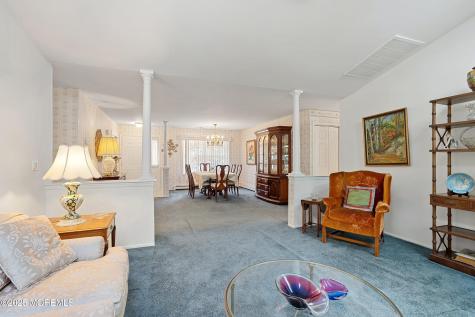 401 Lily Court Whiting NJ 08759
