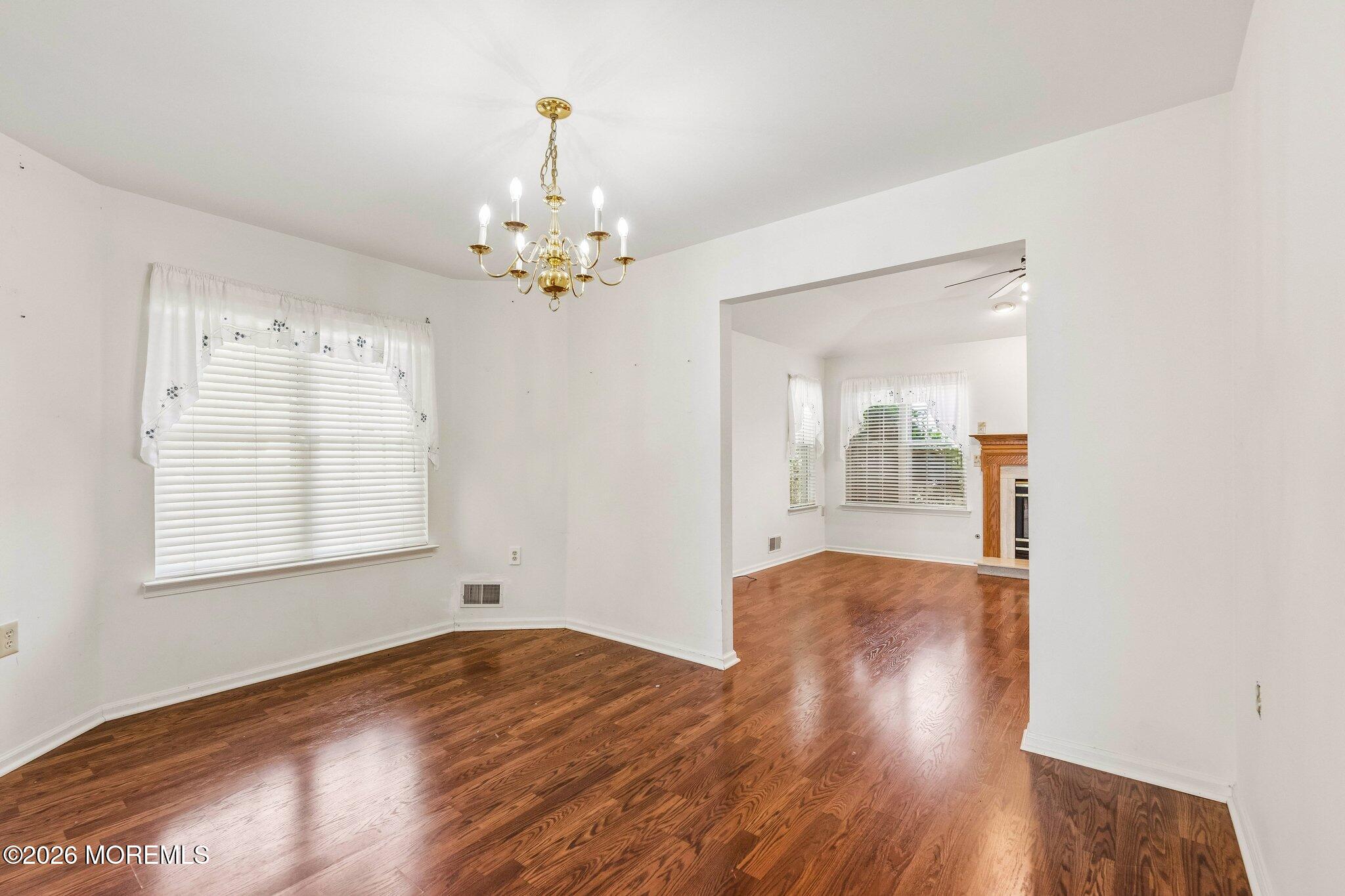 13 Penny Lane Jackson NJ 08527