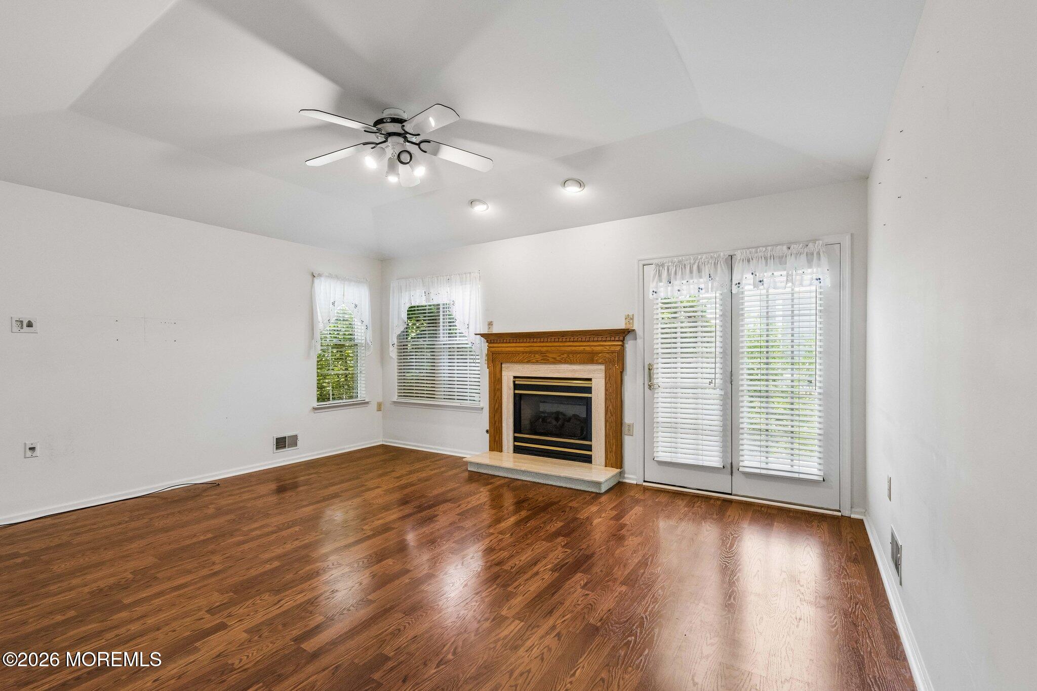 13 Penny Lane Jackson NJ 08527