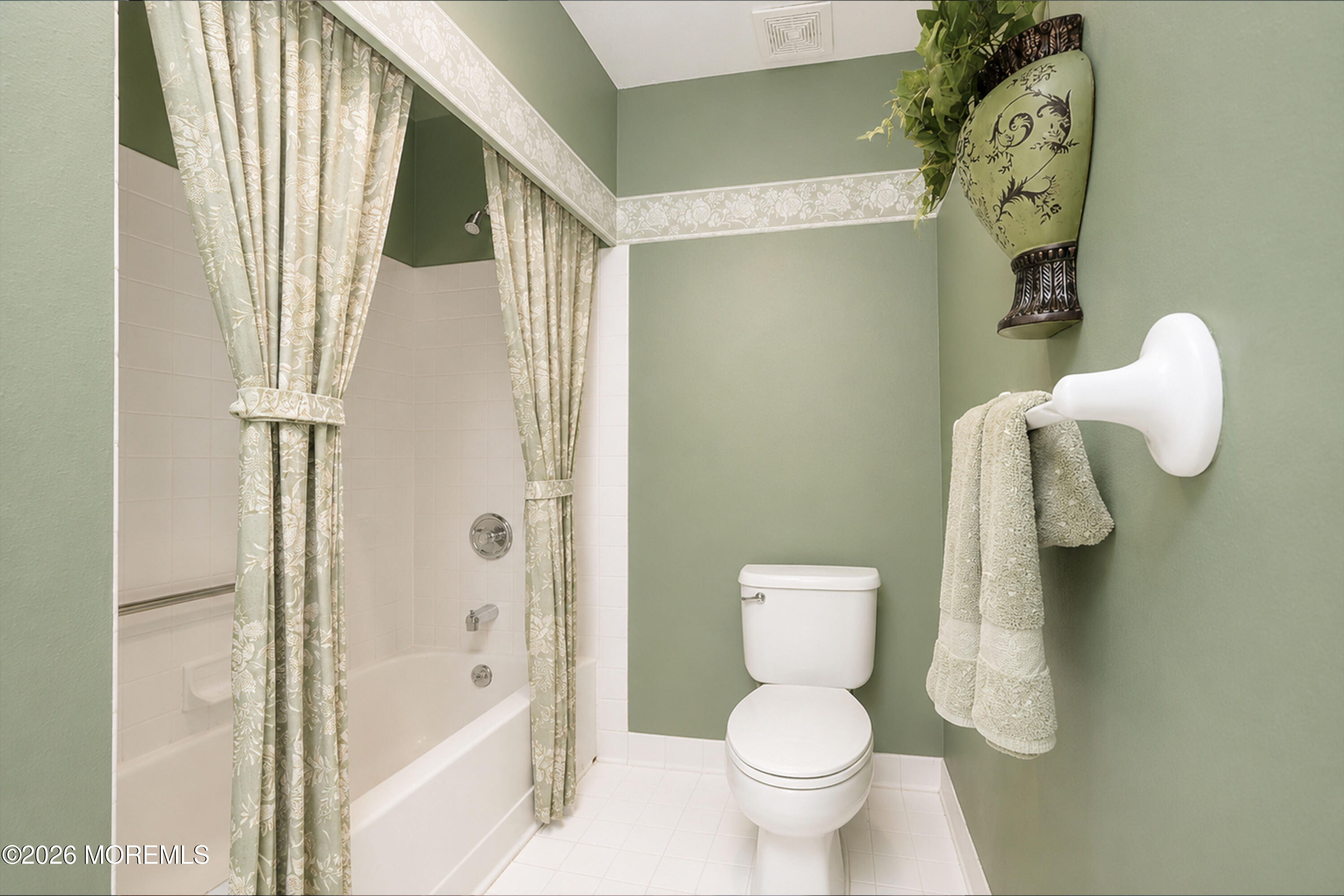 176 Goldfinch Drive Monroe NJ 08831