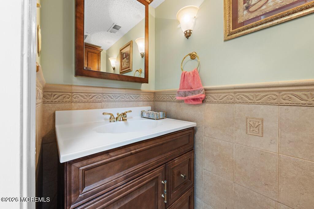 132 Peter Road Manahawkin NJ 08050