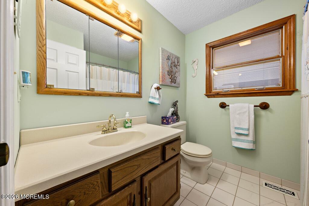 132 Peter Road Manahawkin NJ 08050