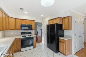 6 Katie Court Lakewood NJ 08701