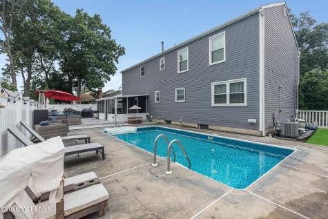 4 Laurel Crest Drive Howell NJ 07731