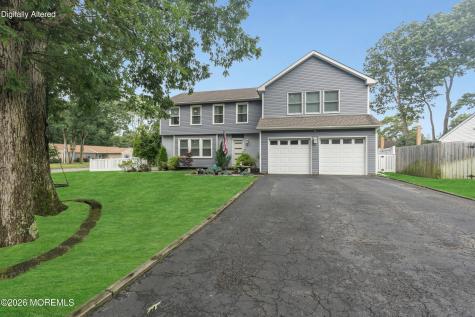 4 Laurel Crest Drive Howell NJ 07731