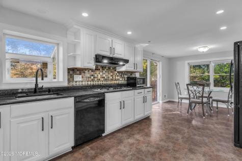 927 Indian Hill Road Toms River NJ 08753