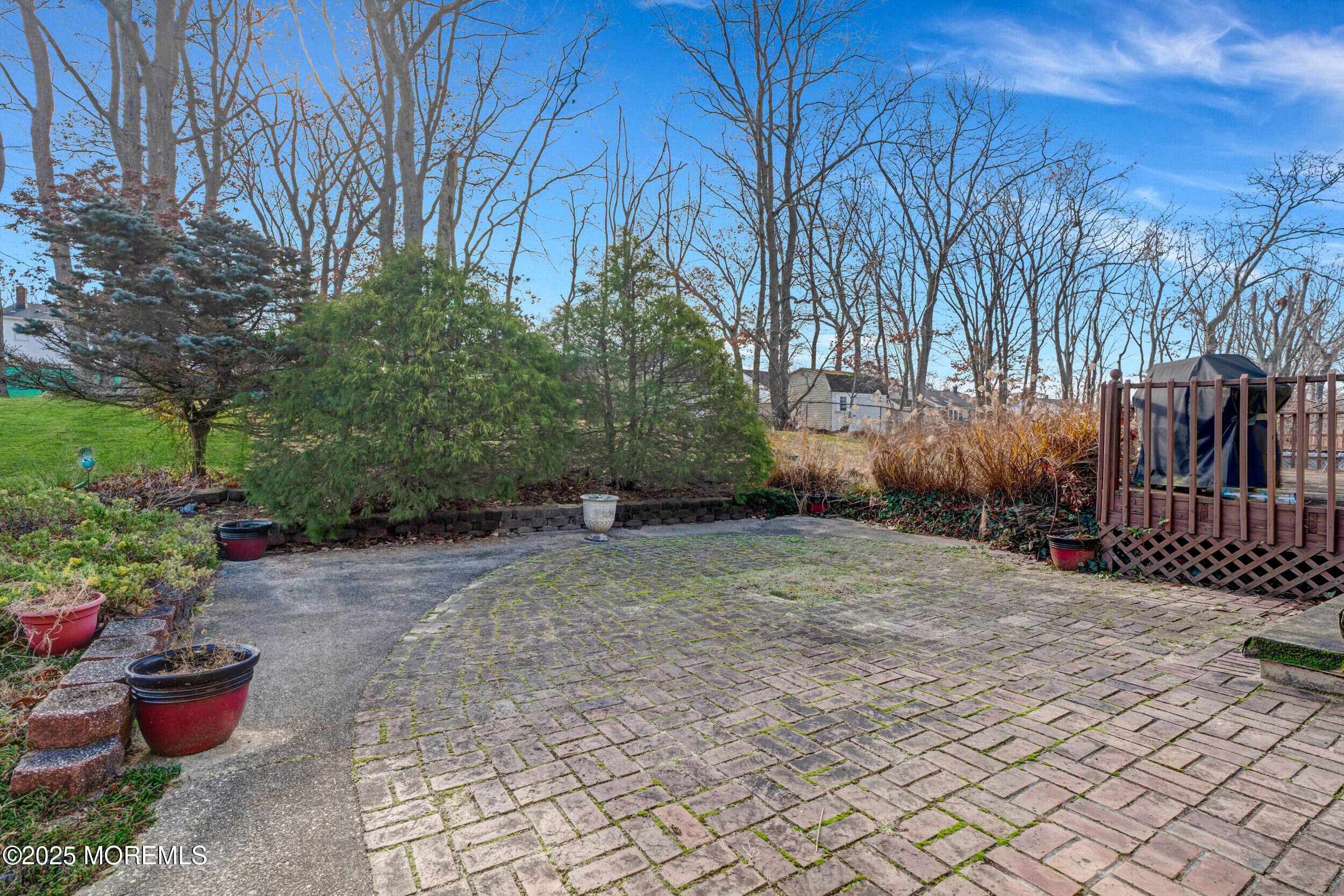 21 Meadowbrook Drive Howell NJ 07731