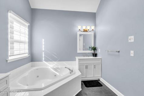 19 Whisper Way Barnegat NJ 08005