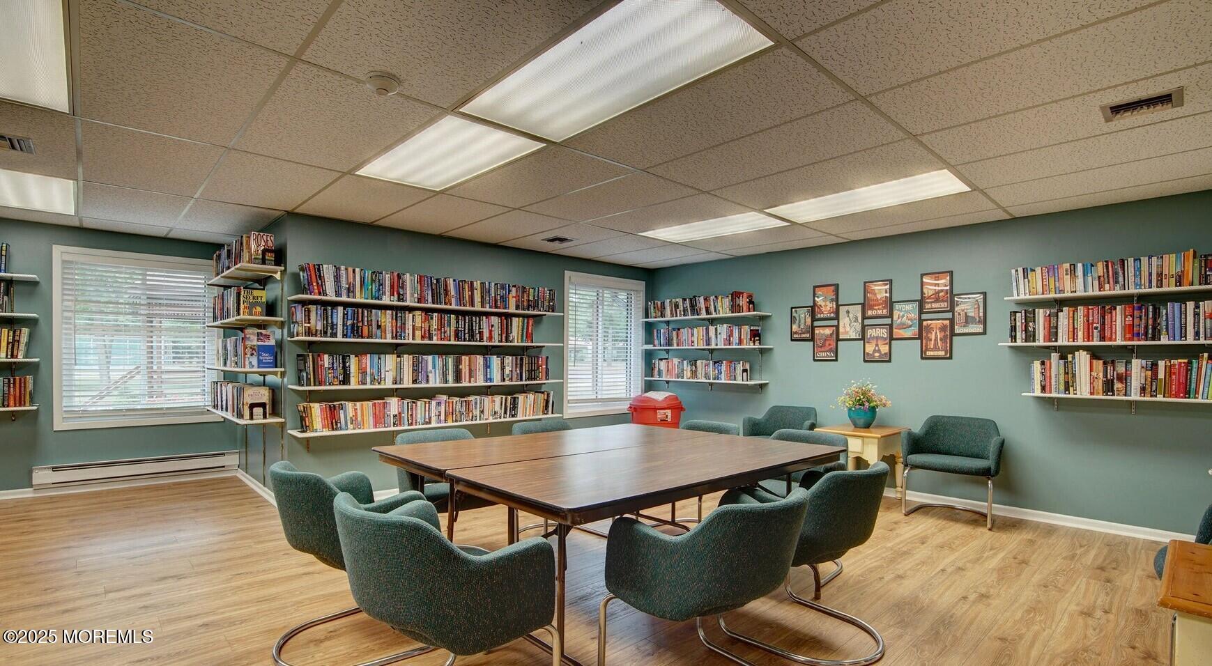 24 Meadow Green Circle Manalapan NJ 07726