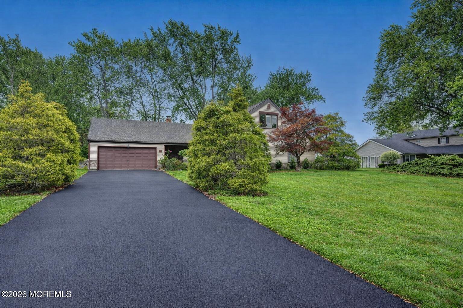 Freehold NJ, 32 Ethan Allen Road