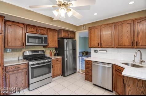 32 Ethan Allen Road Freehold NJ 07728