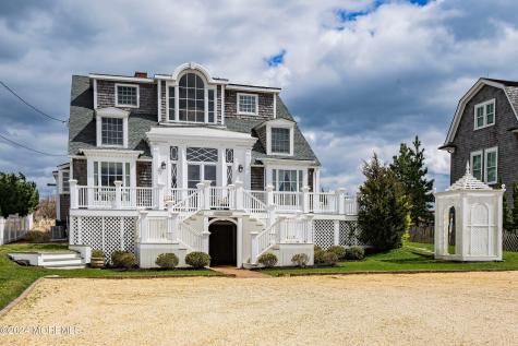 961 East Avenue Mantoloking NJ 08738