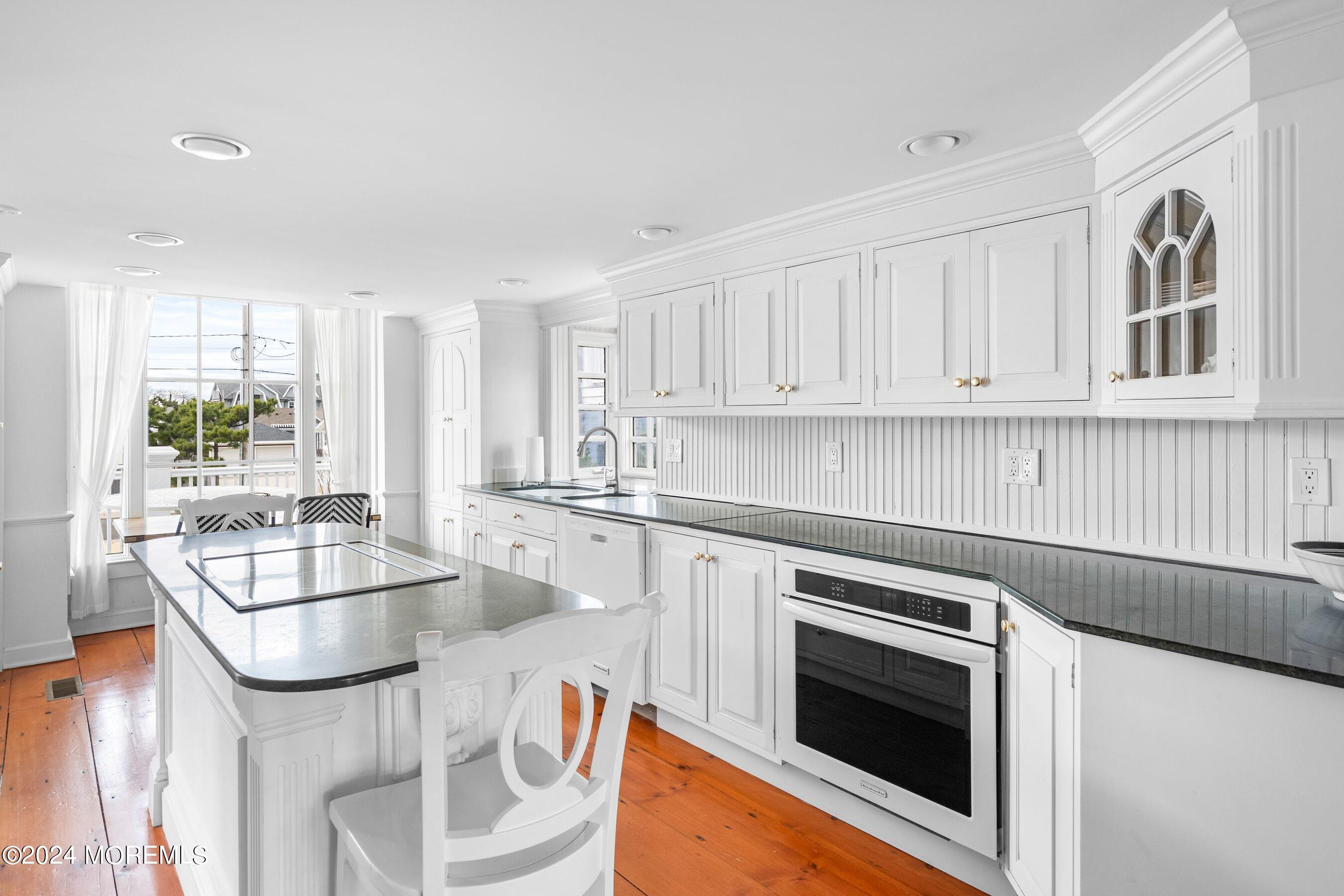 961 East Avenue Mantoloking NJ 08738