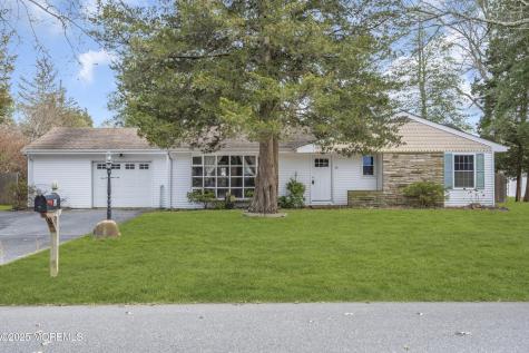 12 Pinehurst Drive Little Egg Harbor NJ 08087