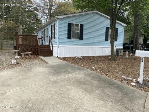 25 Oak Tree Lane Manahawkin NJ 08050