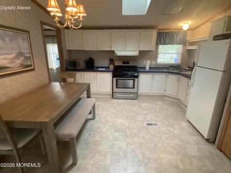 25 Oak Tree Lane Manahawkin NJ 08050