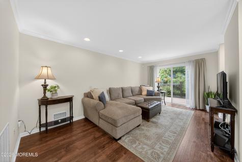 33 Heron Court Manalapan NJ 07726