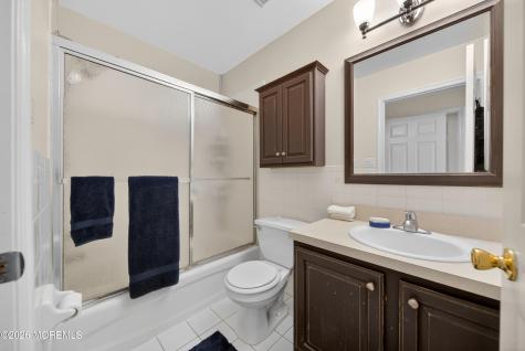 33 Heron Court Manalapan NJ 07726