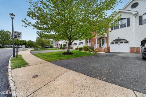 33 Heron Court Manalapan NJ 07726