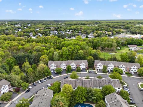 33 Heron Court Manalapan NJ 07726