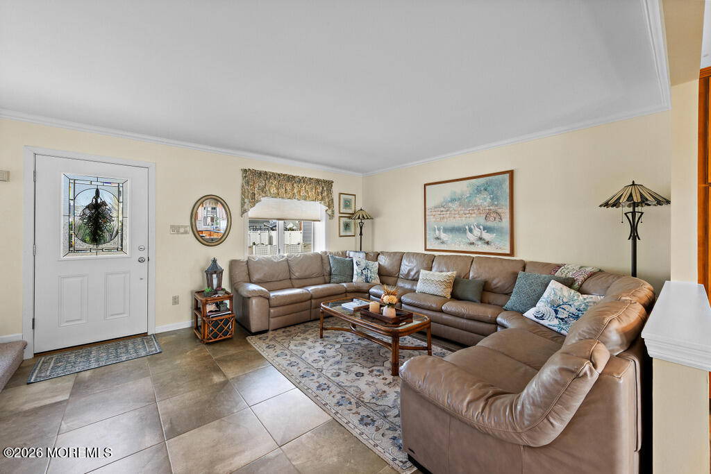 39 Merle Drive Manahawkin NJ 08050