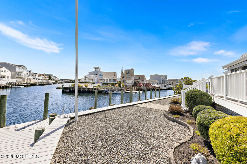 39 Merle Drive Manahawkin NJ 08050