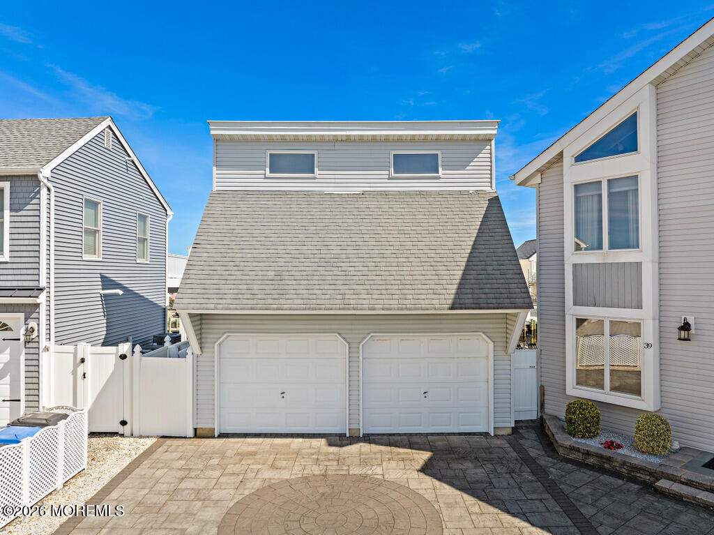 39 Merle Drive Manahawkin NJ 08050