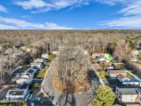 10 Cobblestone Court Howell NJ 07731