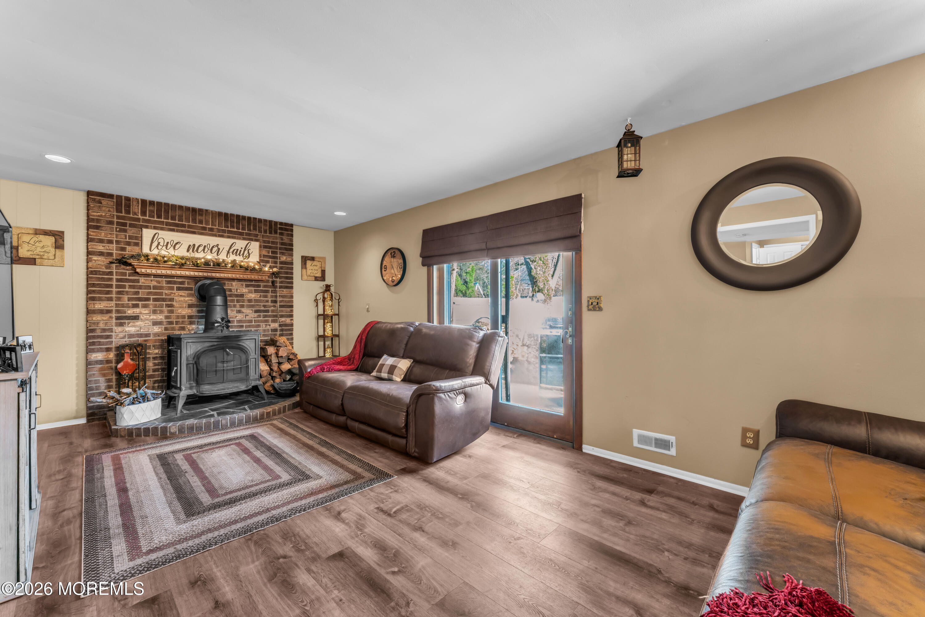 10 Cobblestone Court Howell NJ 07731