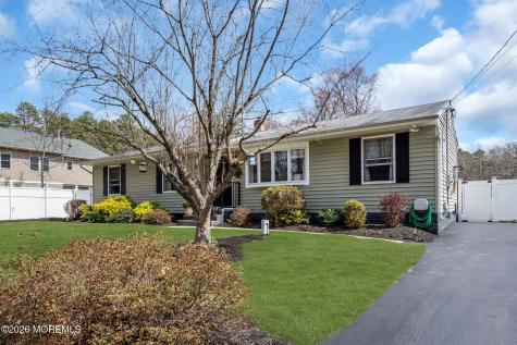 7 Chestnut Drive Jackson NJ 08527