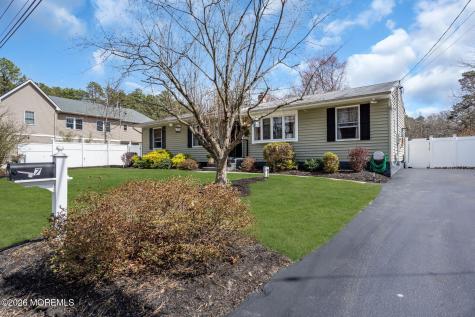 7 Chestnut Drive Jackson NJ 08527