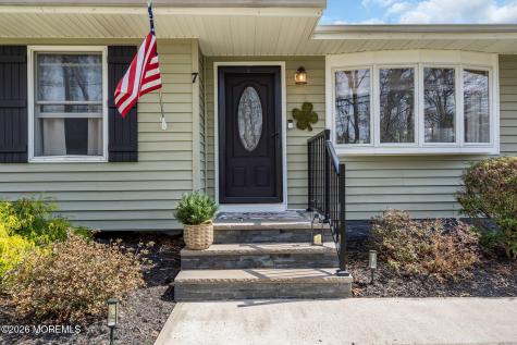 7 Chestnut Drive Jackson NJ 08527