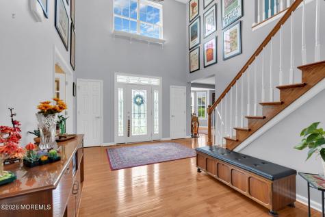 8 Parkside Drive Jackson NJ 08527