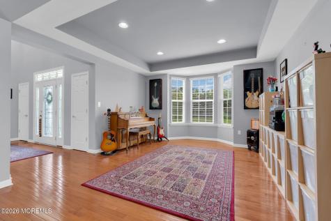 8 Parkside Drive Jackson NJ 08527