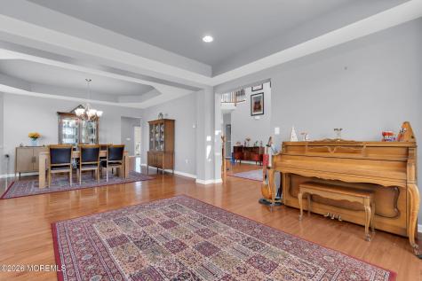 8 Parkside Drive Jackson NJ 08527