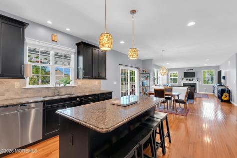 8 Parkside Drive Jackson NJ 08527