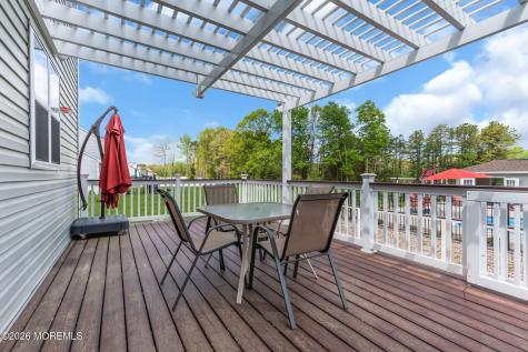8 Parkside Drive Jackson NJ 08527