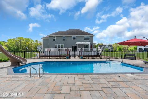 8 Parkside Drive Jackson NJ 08527