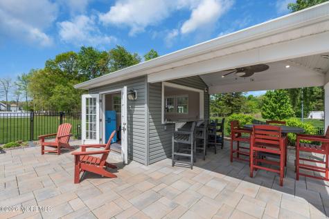 8 Parkside Drive Jackson NJ 08527
