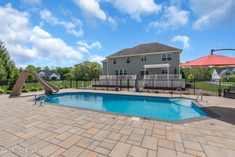8 Parkside Drive Jackson NJ 08527