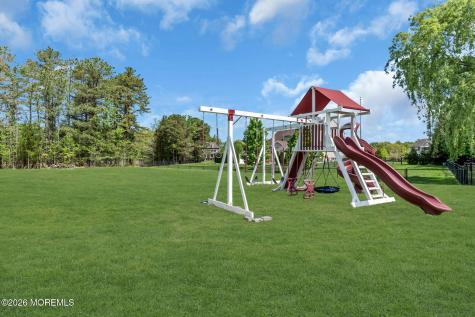 8 Parkside Drive Jackson NJ 08527