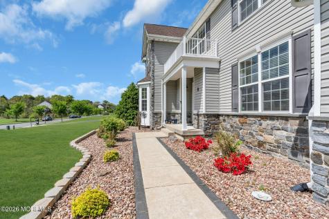 8 Parkside Drive Jackson NJ 08527