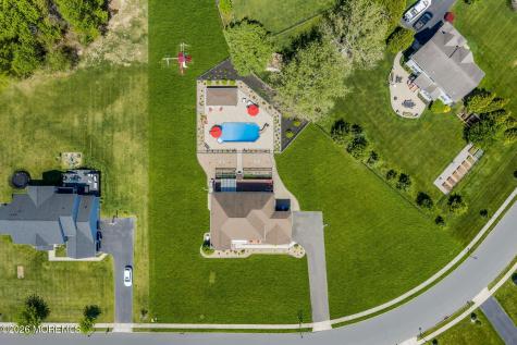 8 Parkside Drive Jackson NJ 08527