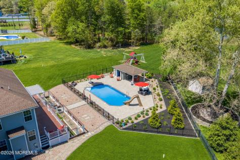 8 Parkside Drive Jackson NJ 08527
