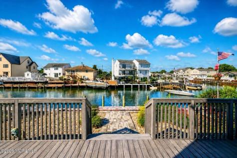 778 Tunney Point Drive Toms River NJ 08753