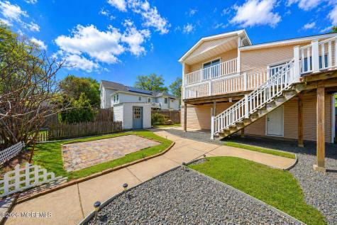 34 Evergreen Place Keansburg NJ 07734