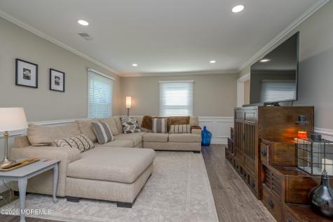 60 Midvale Lane Willingboro NJ 08046