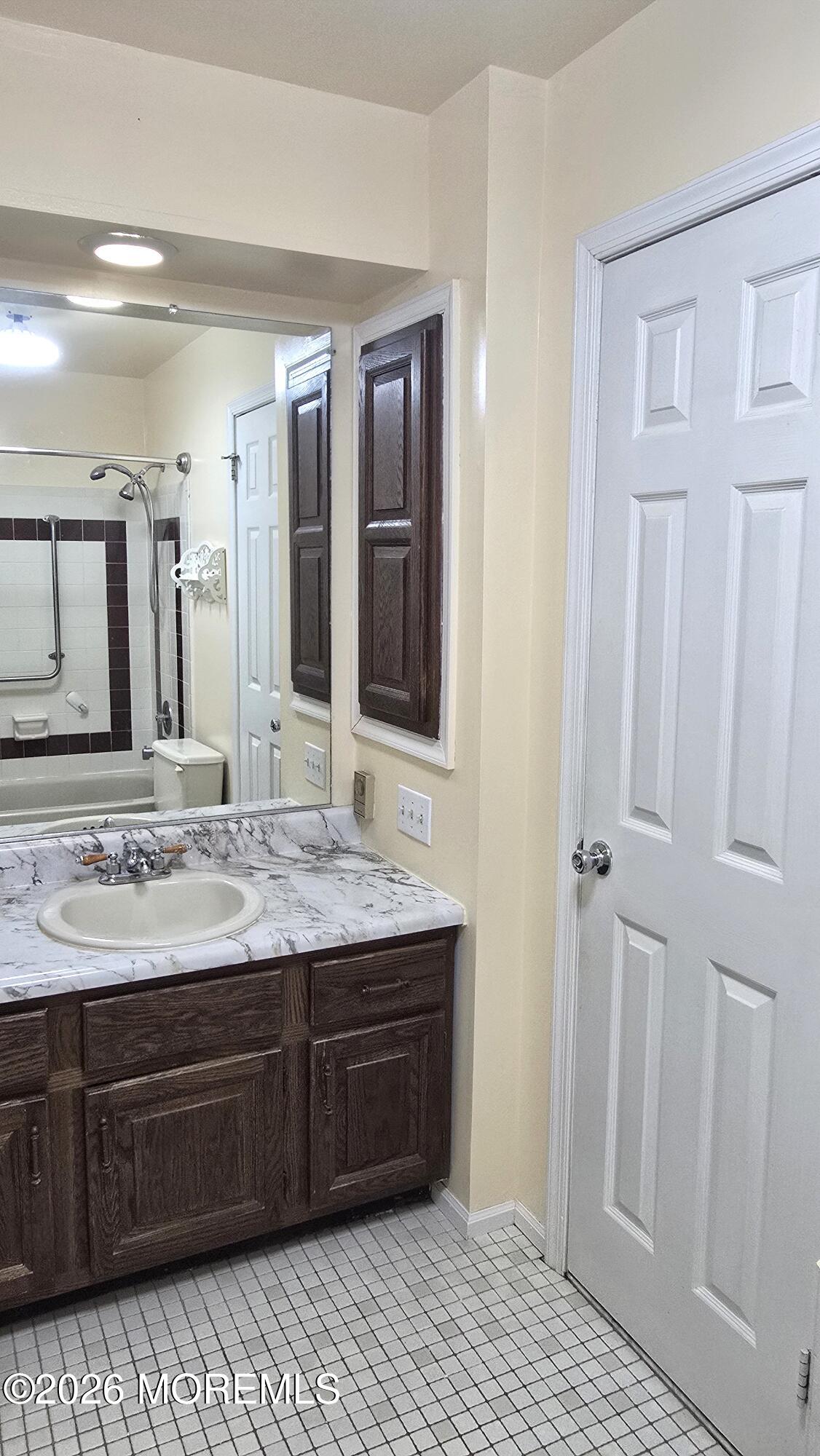 32 Sycamore Road Manahawkin NJ 08050