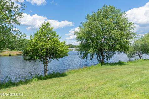 106C Edinburgh Lane Lakewood NJ 08701
