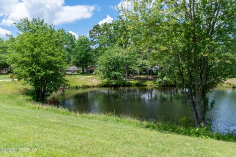 106C Edinburgh Lane Lakewood NJ 08701